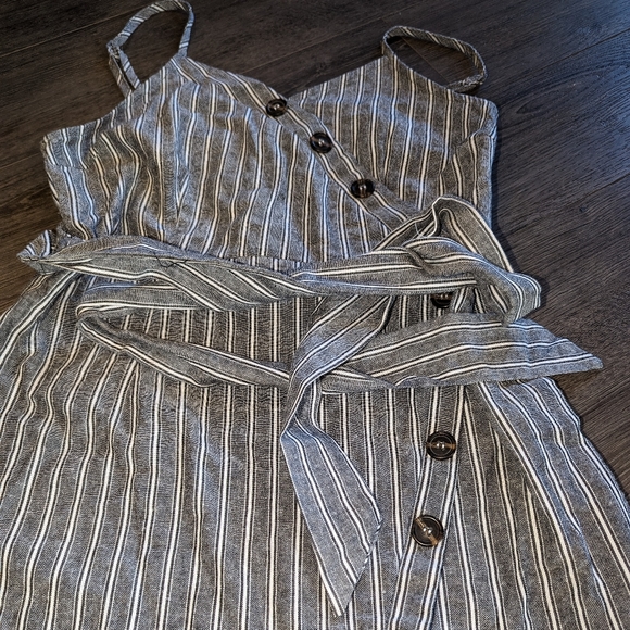 Milk & Honey Mini Dress - Picture 7 of 7